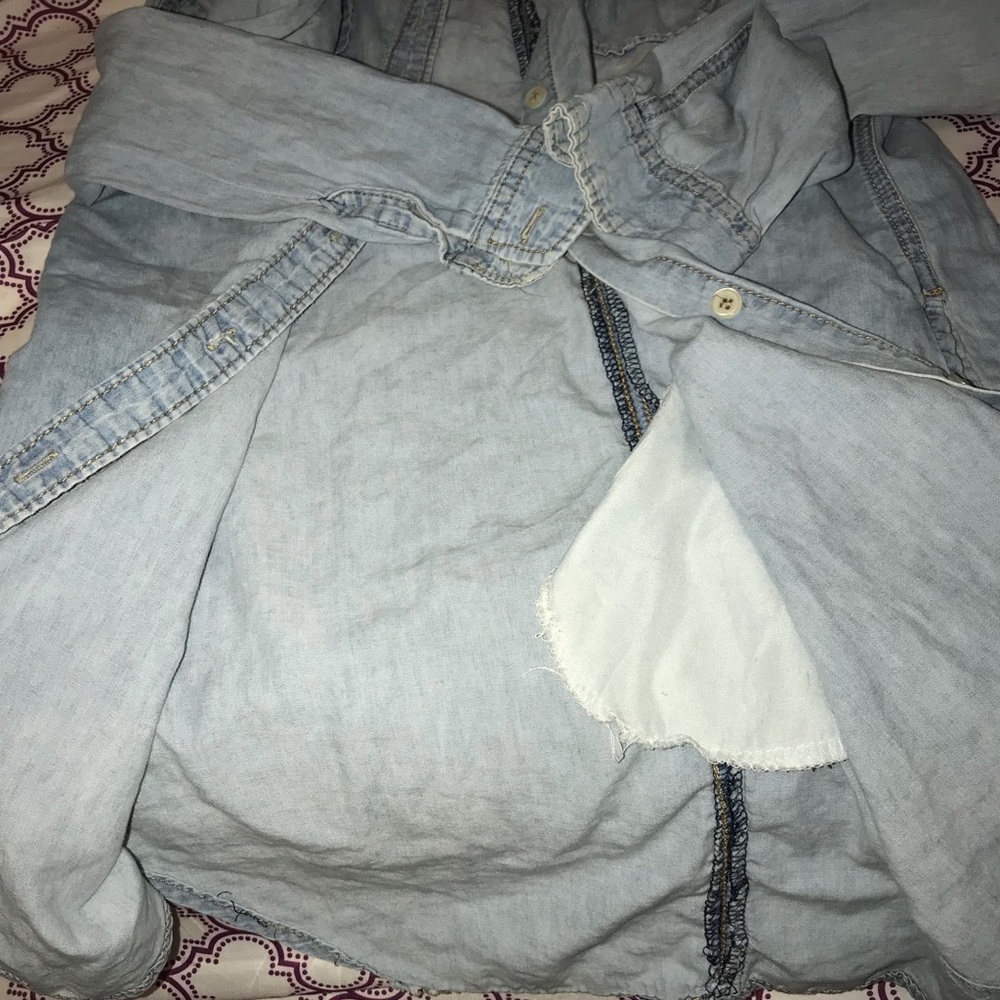 Light Jean Jacket - Picture 3 of 4